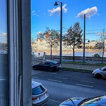 Pd * Budapeszt